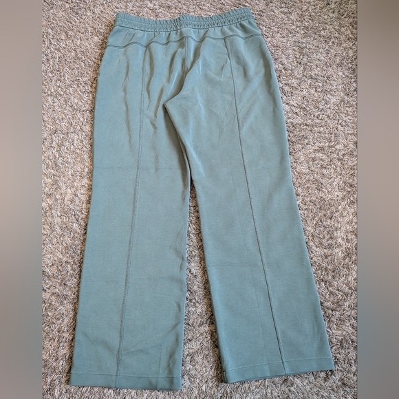 Lululemon Softstreme High-Rise Soft Green 31" Athletic Pants Sz 14 - Picture 9 of 10